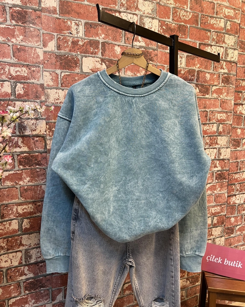 Oversize Yıkamalı Sweatshirt