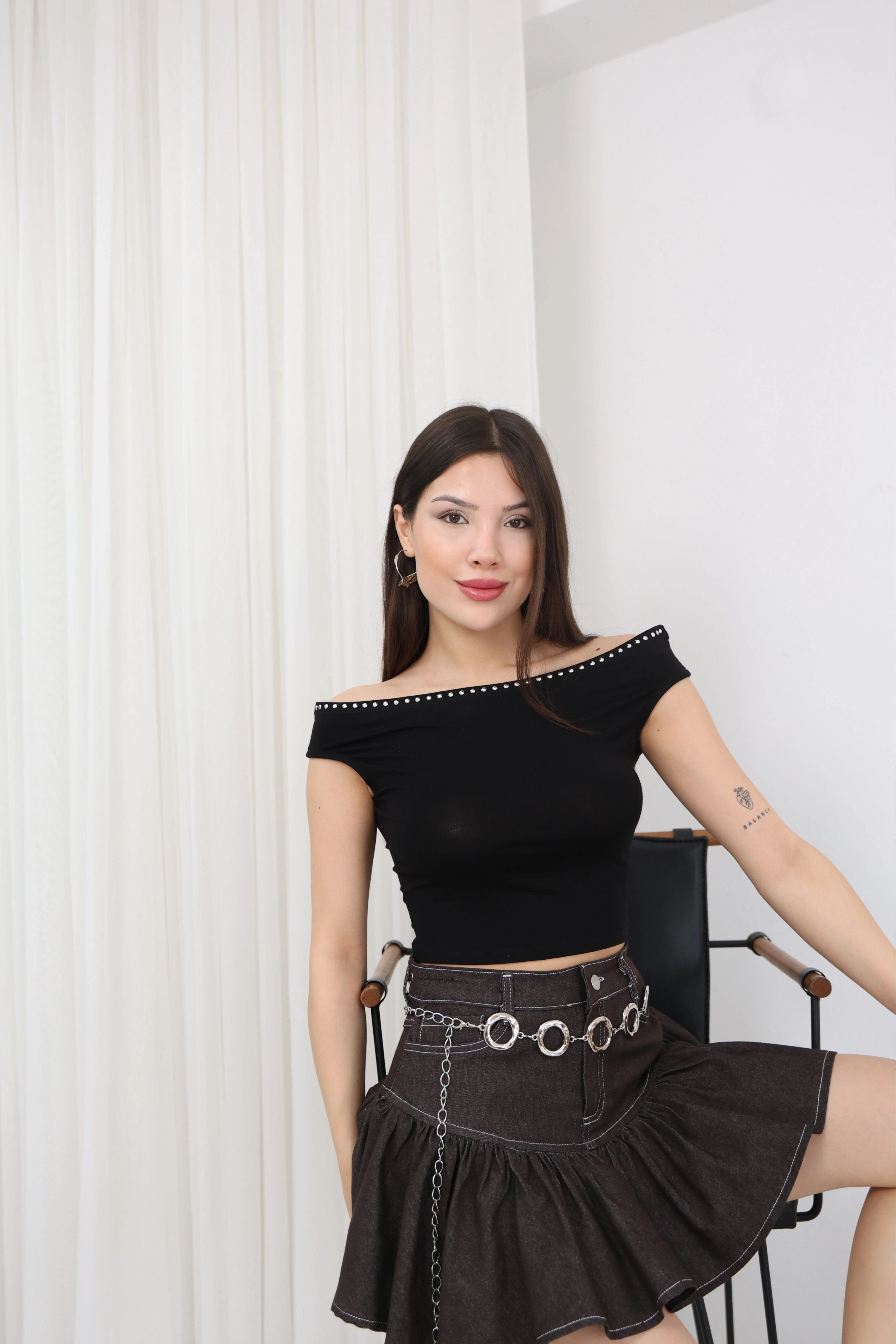 TAŞ DETAY MUADİL CROP