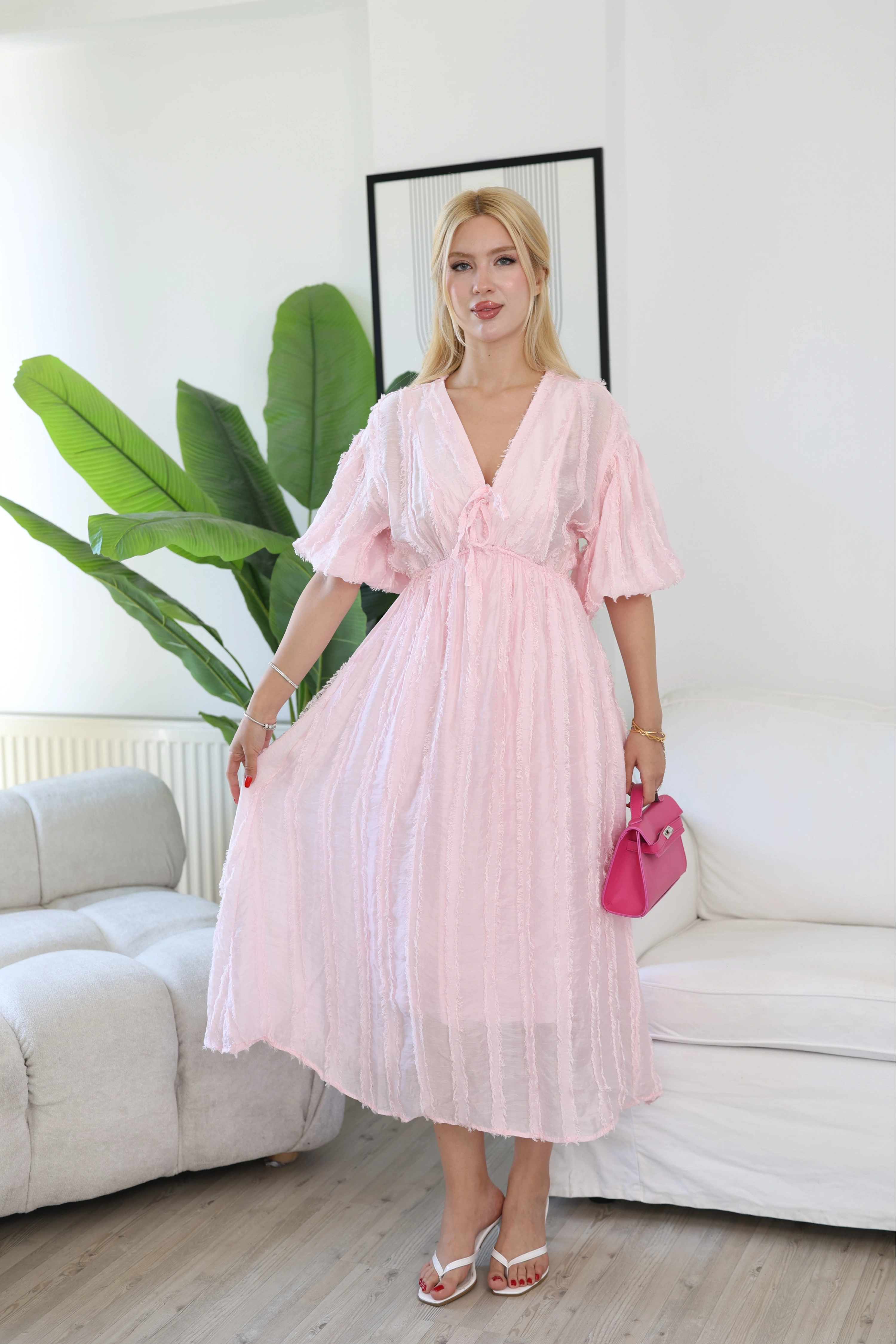 PÜSKÜL DETAY ELBİSE - PEMBE