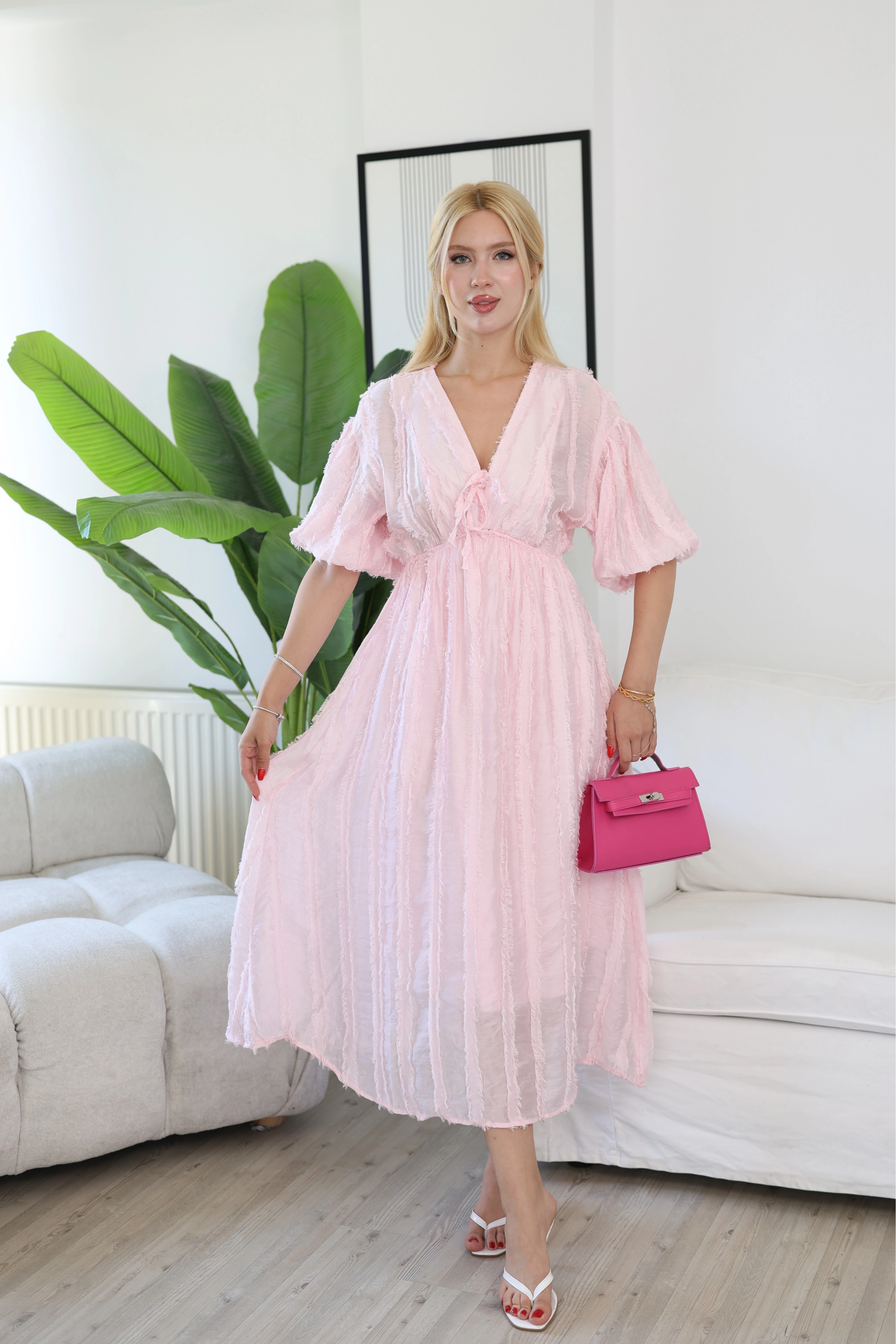PÜSKÜL DETAY ELBİSE - PEMBE