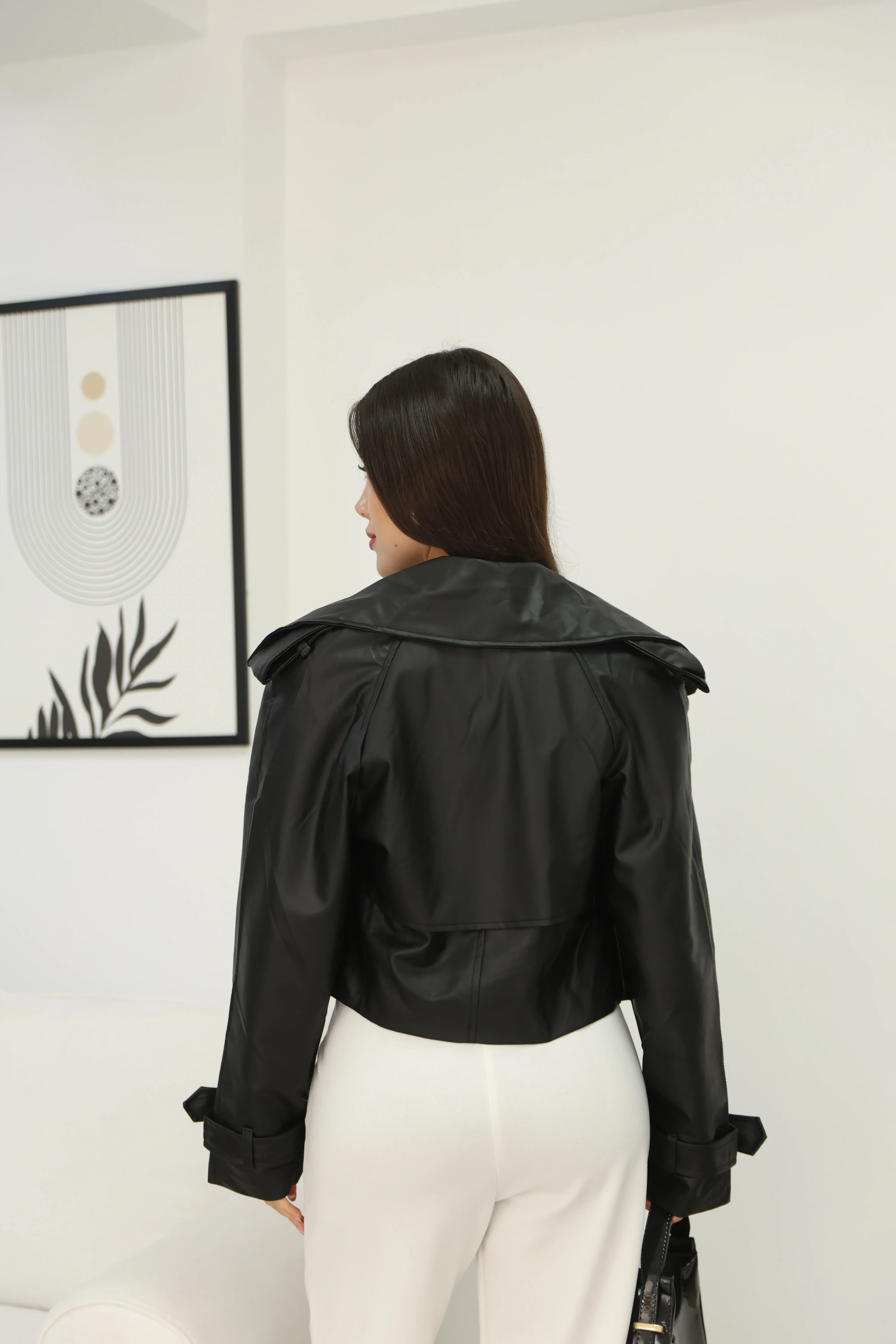 ASTARLI DERİ CEKET-SİYAH