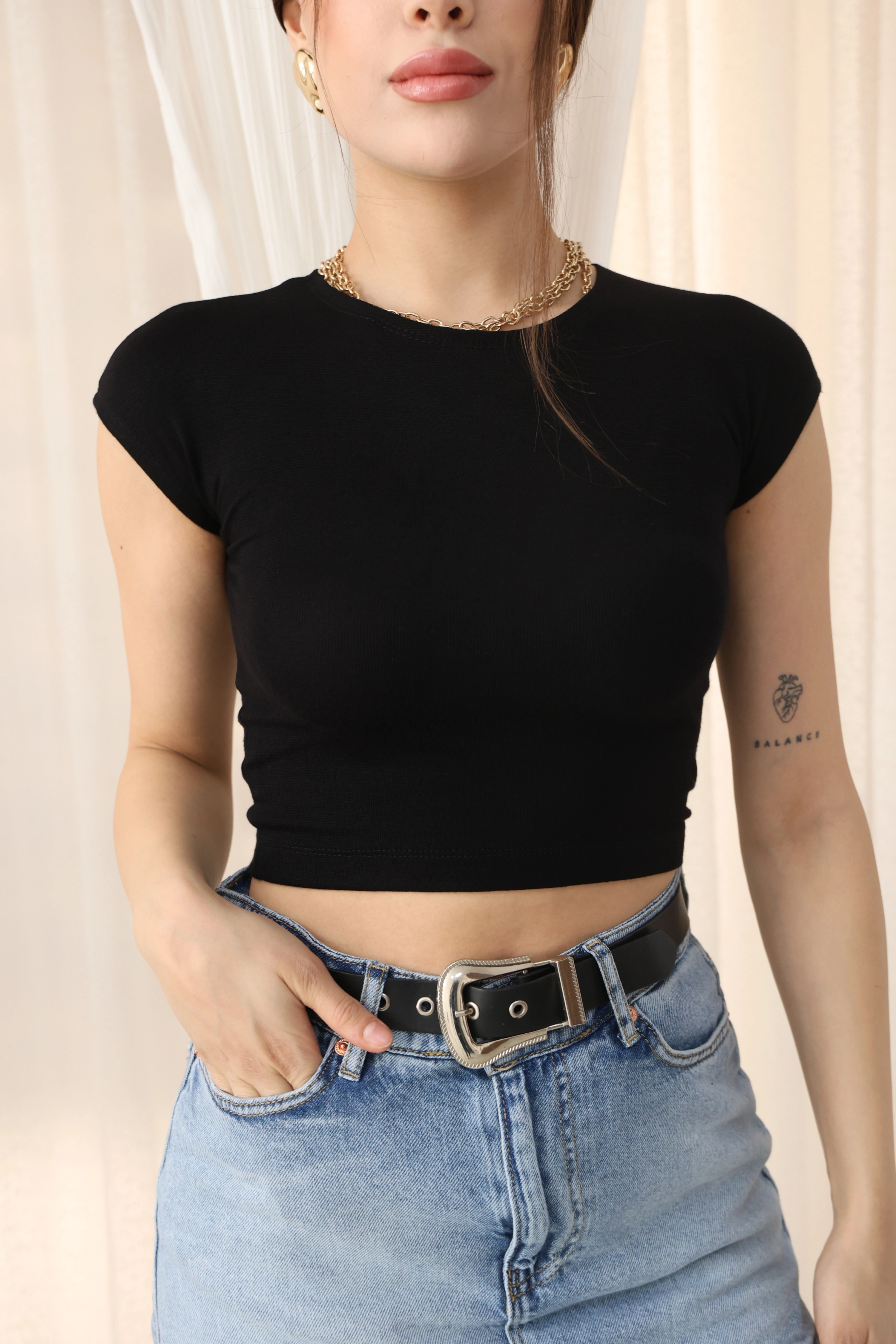 BASIC BODY CROP-SIYAH