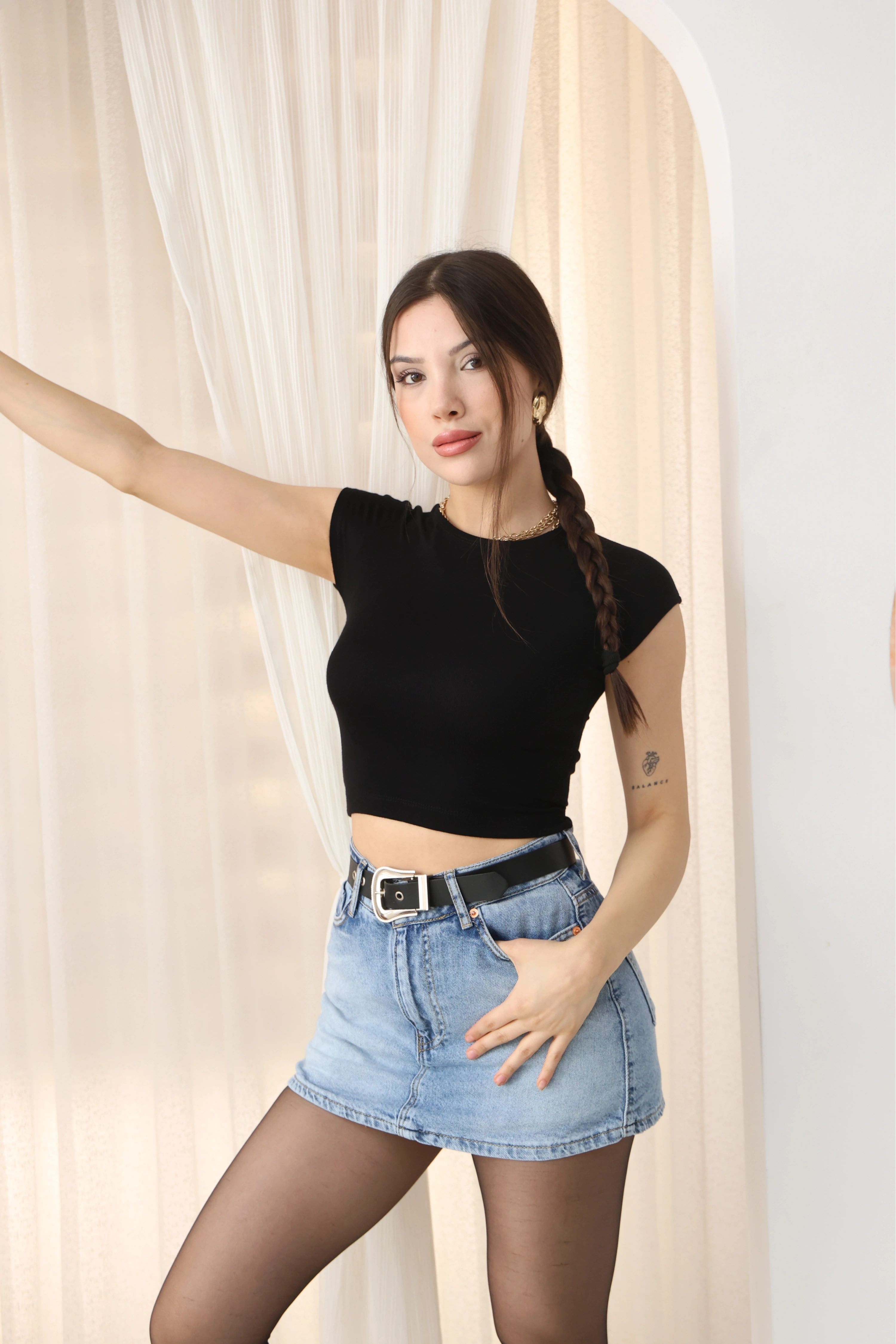 BASIC BODY CROP-SIYAH