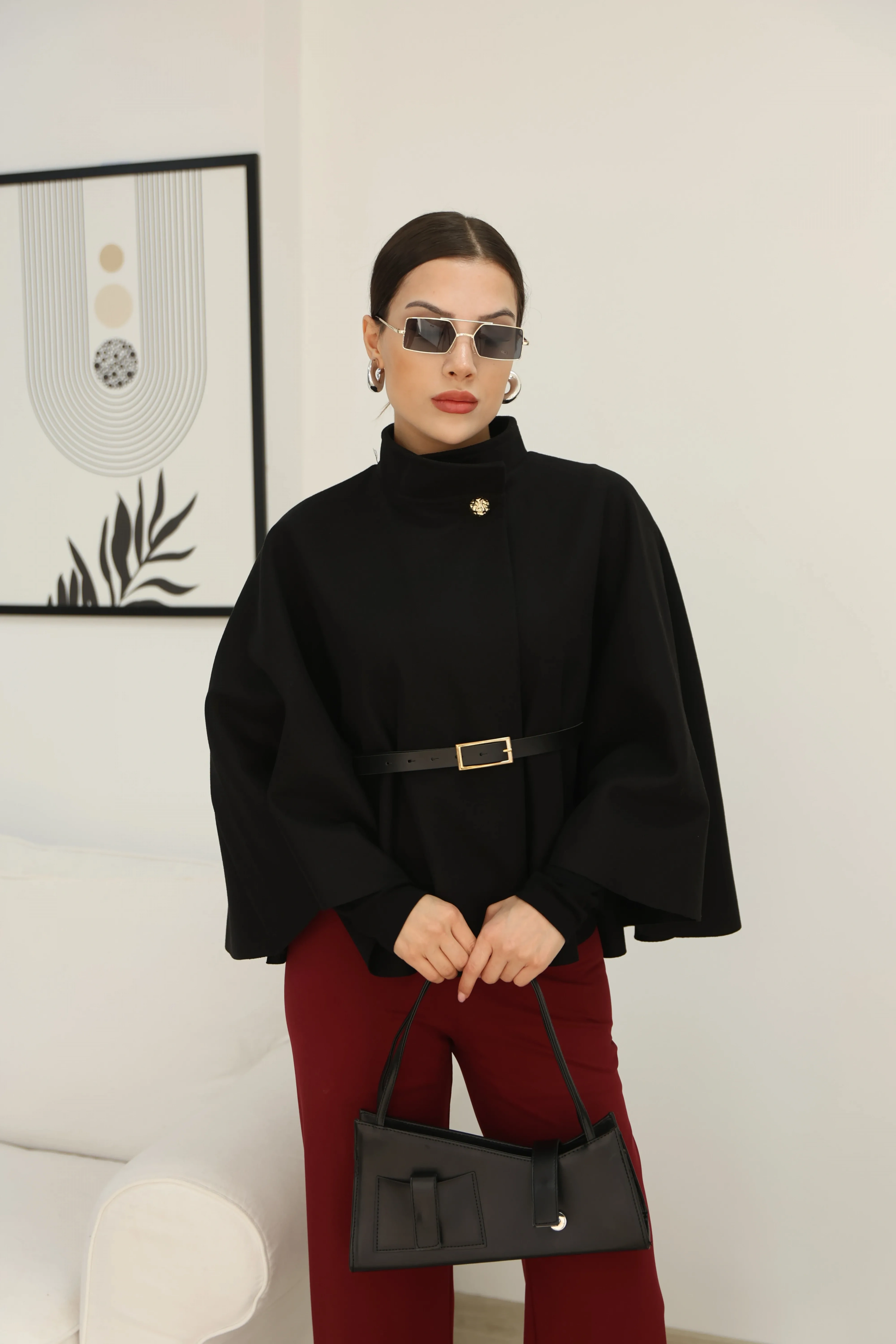 KEMERLİ KAŞE PELERİN- SİYAH