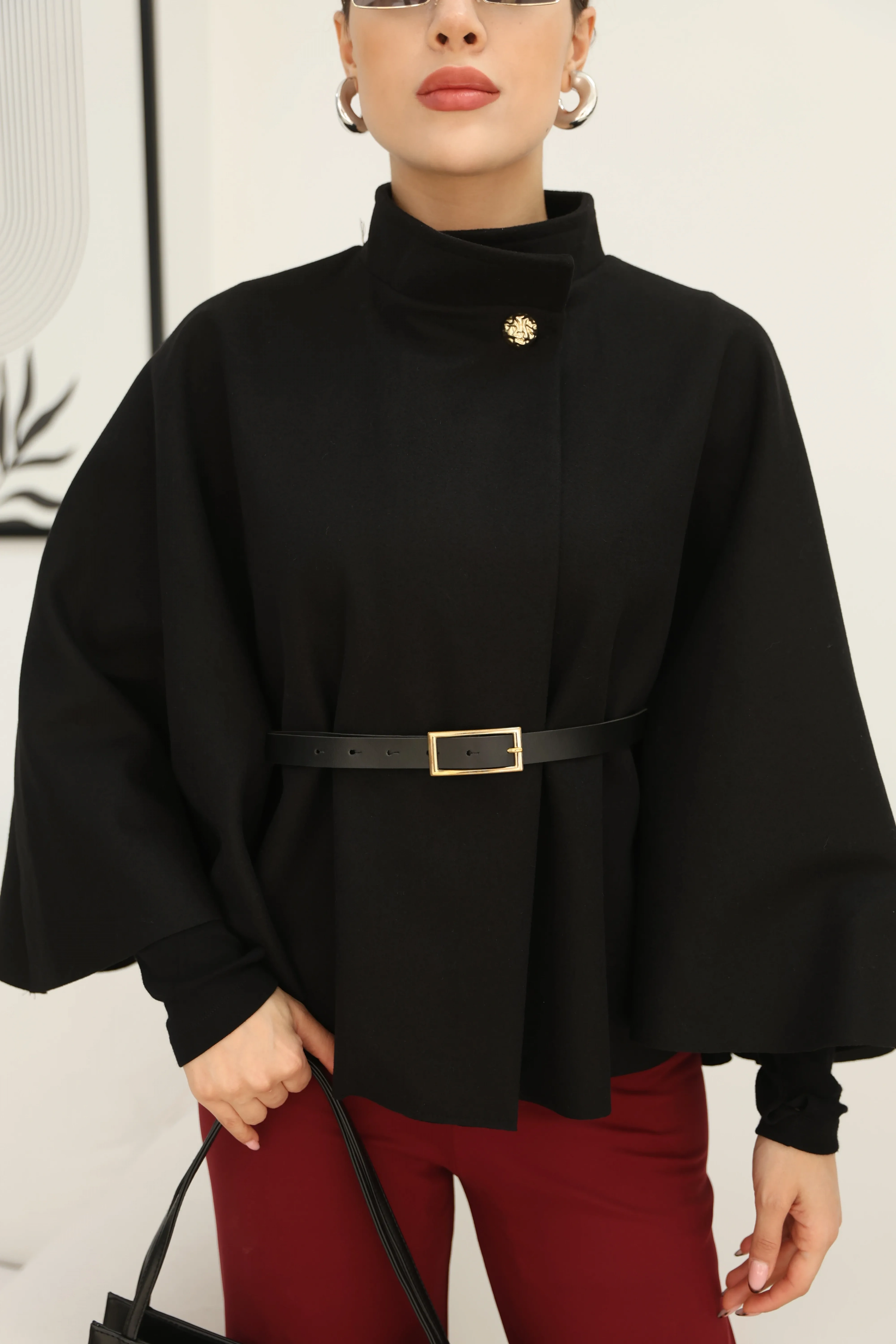 KEMERLİ KAŞE PELERİN- SİYAH