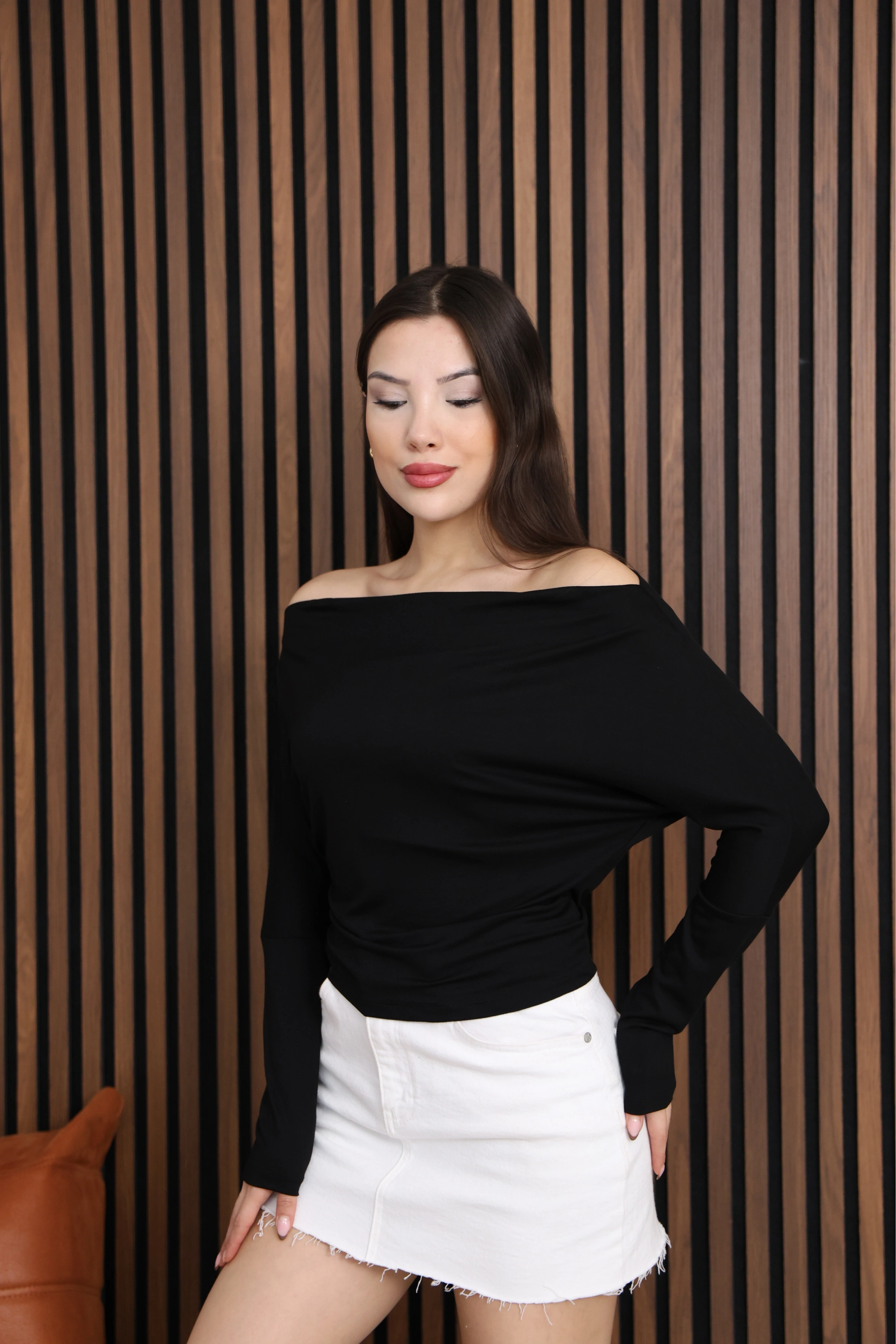 MADONNA YAKA BLUZ- SİYAH