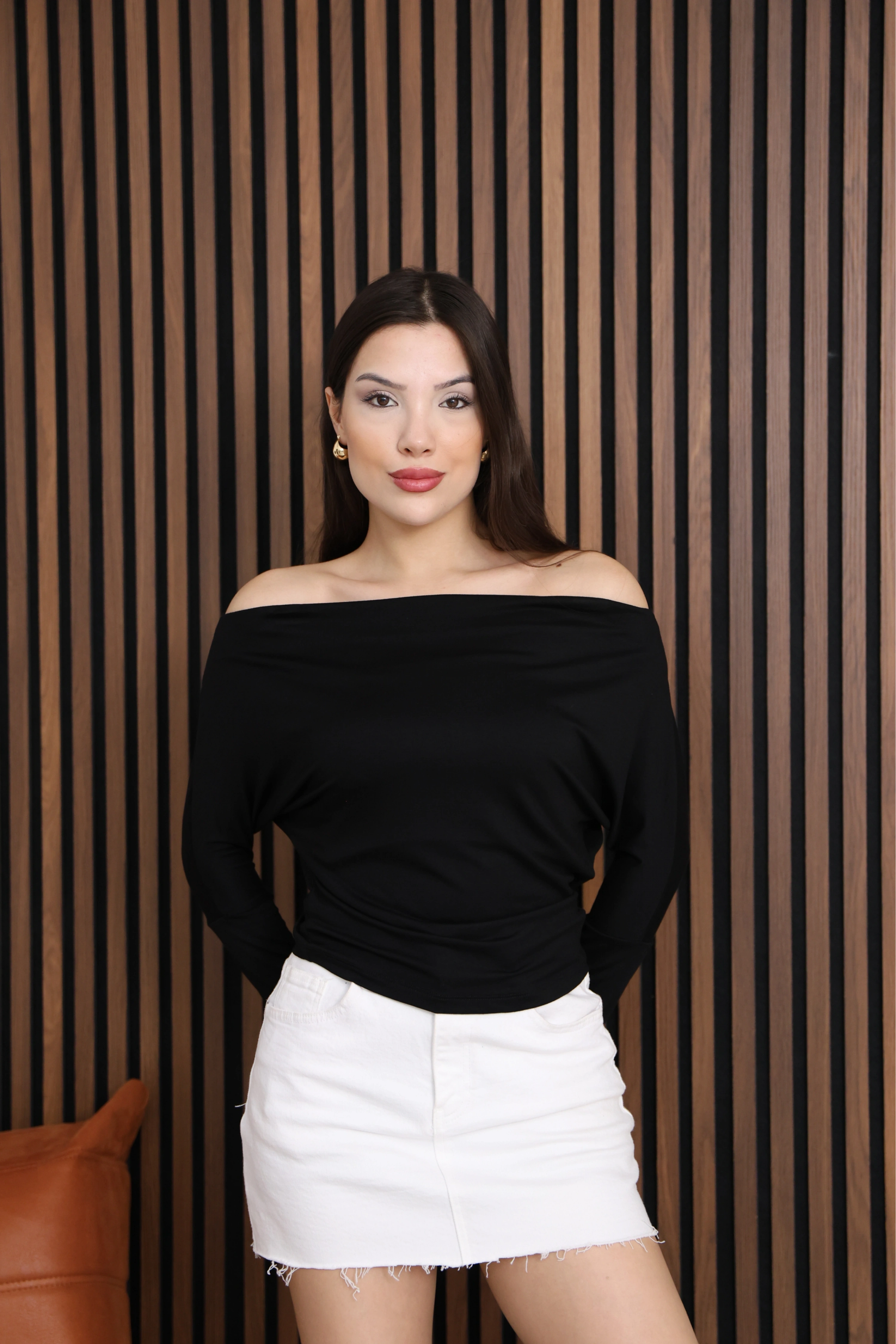 MADONNA YAKA BLUZ- SİYAH