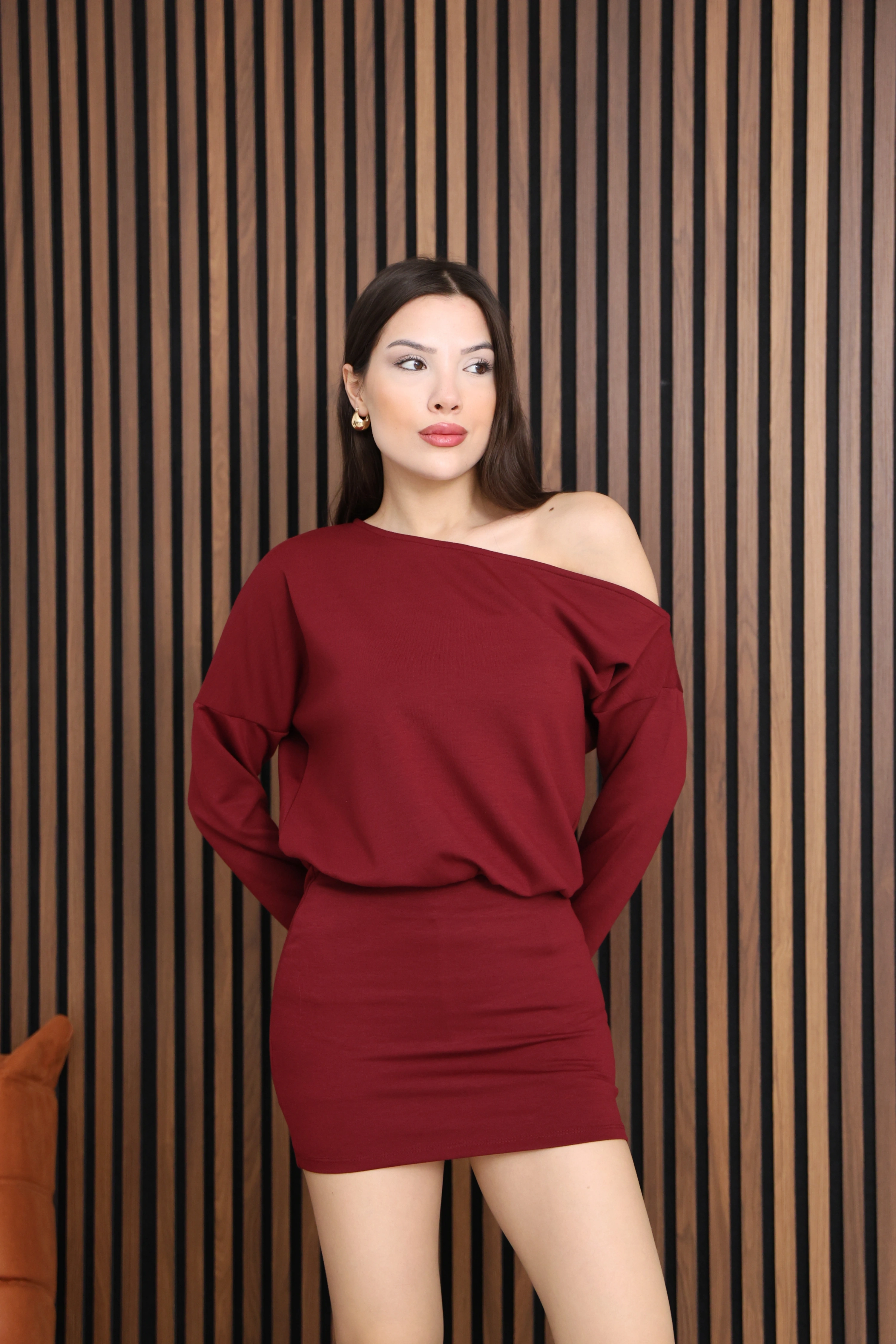 OMUZ DETAYLI MİNİ ELBİSE- BORDO