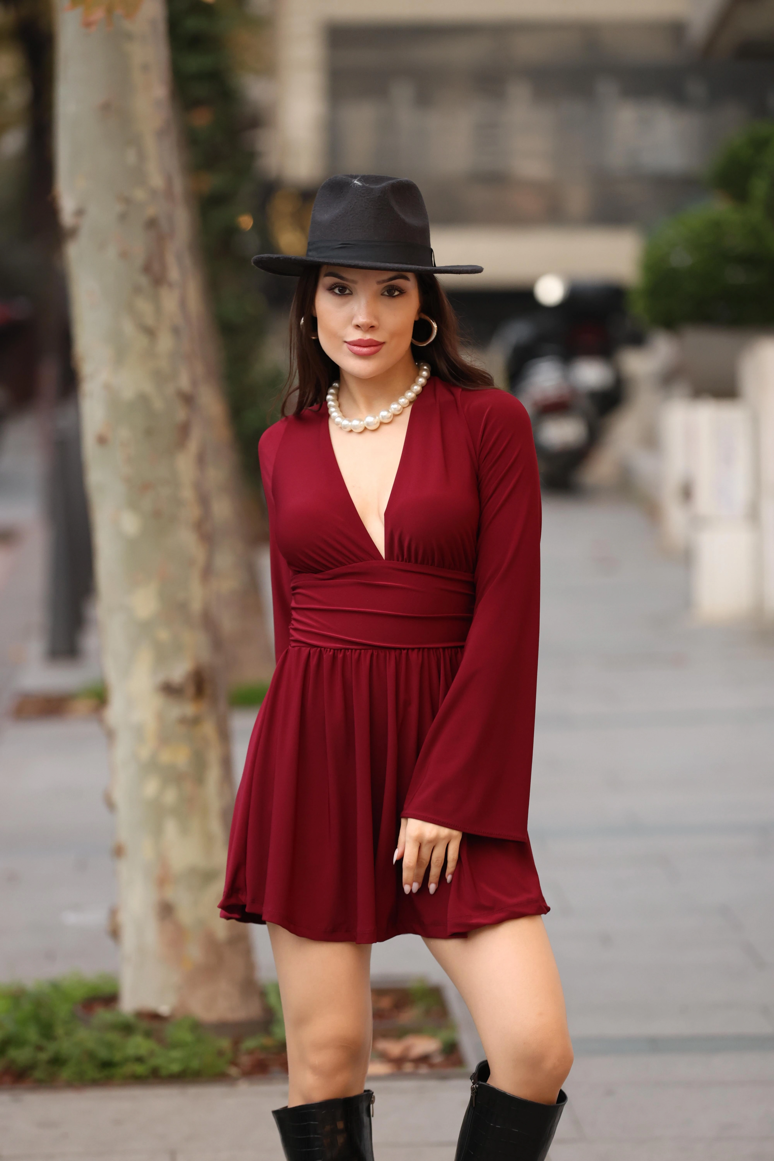 DEKOLTELİ MİNİ ELBİSE-BORDO