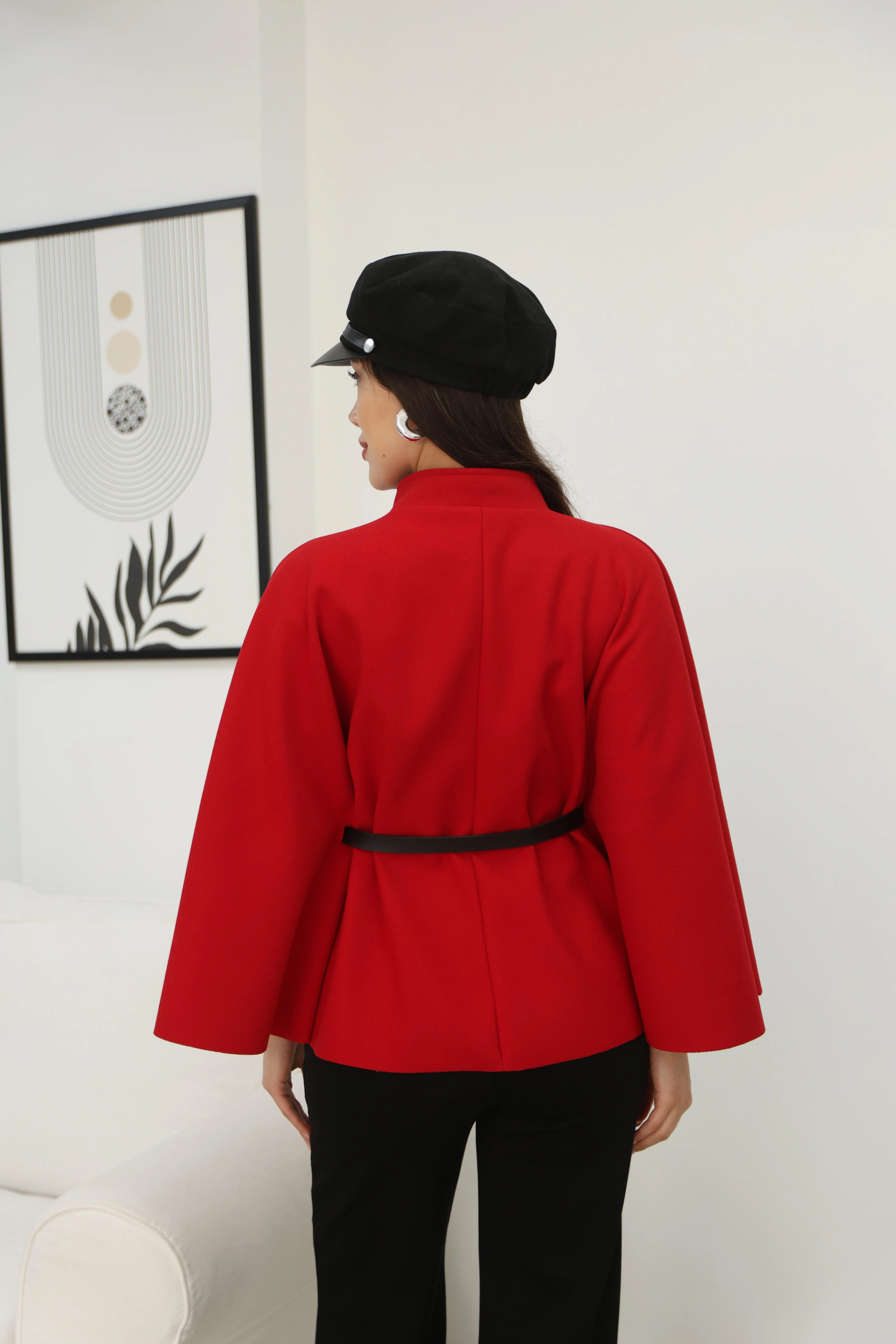 KEMERLİ KAŞE PELERİN- KIRMIZI