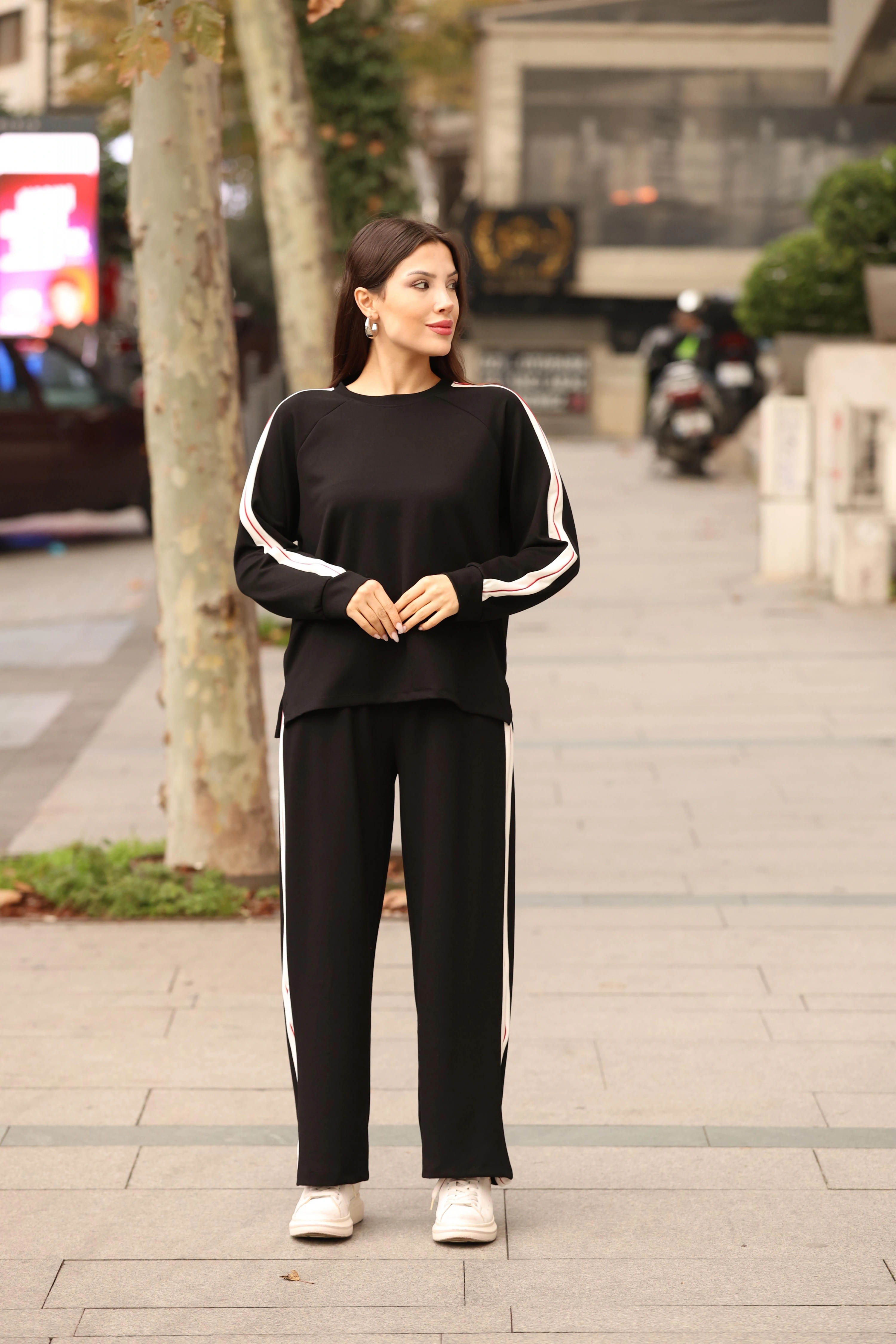 ŞERİT DETAY SALAŞ EŞOFMAN TAKIM- SİYAH