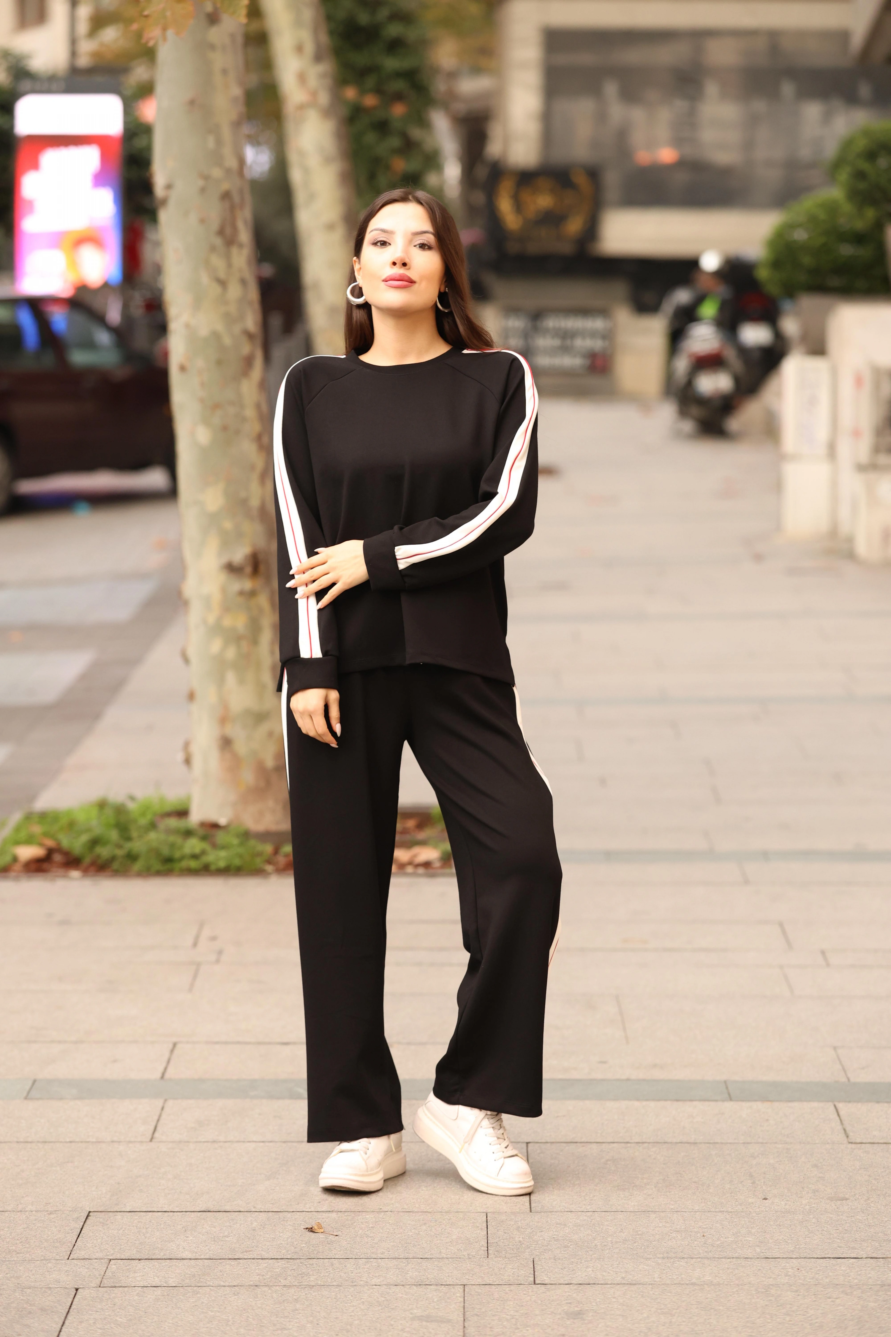 ŞERİT DETAY SALAŞ EŞOFMAN TAKIM- SİYAH