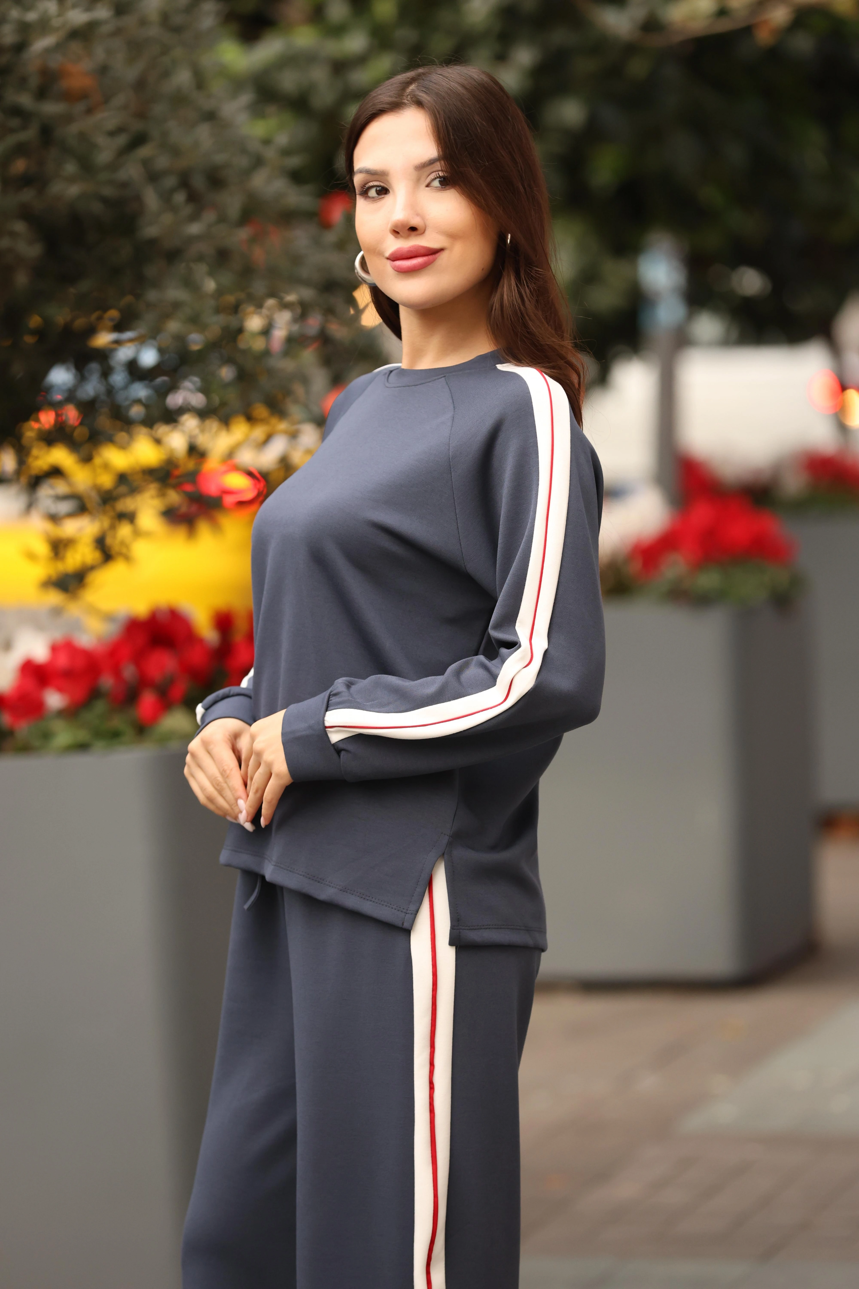 ŞERİT DETAY SALAŞ EŞOFMAN TAKIM