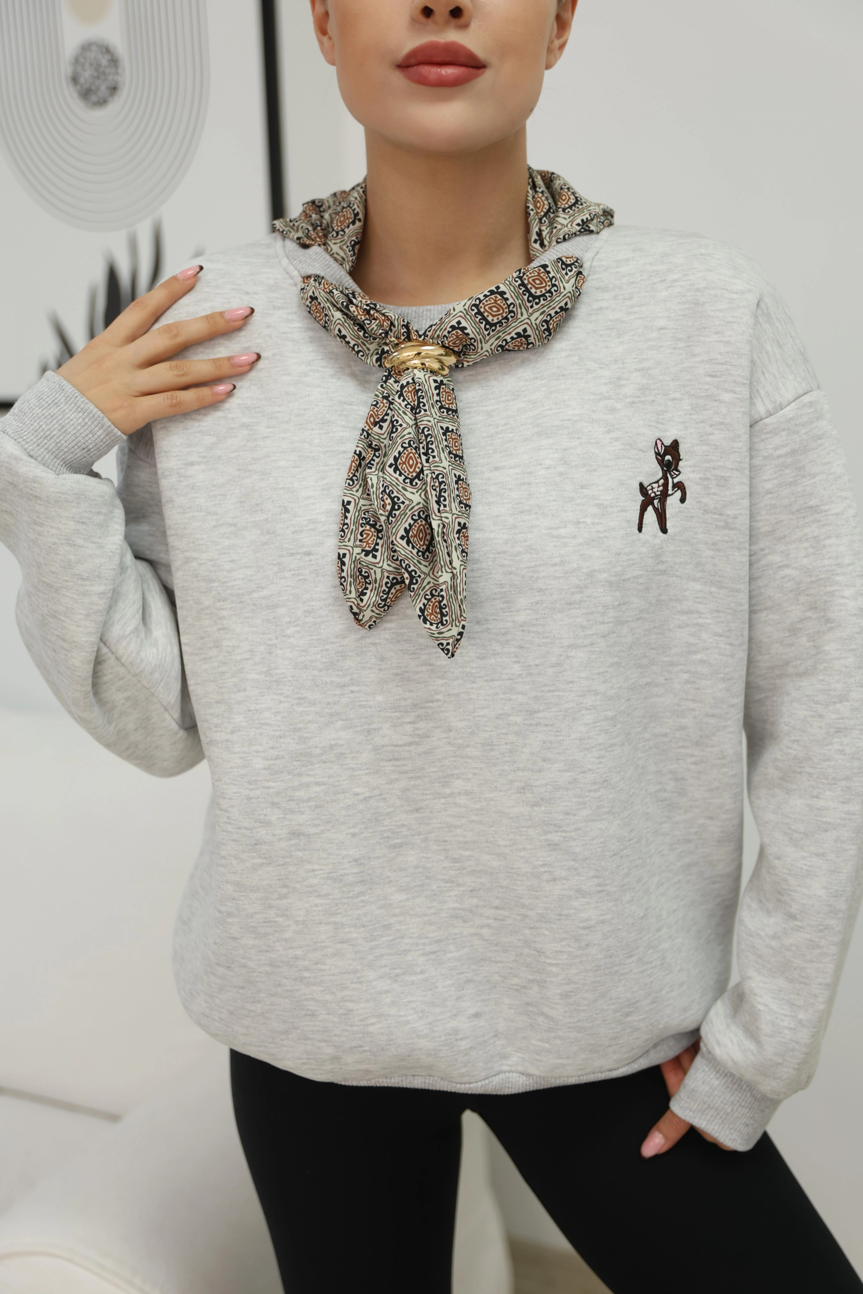 ŞAL GÖRÜNÜMLÜ SWEAT