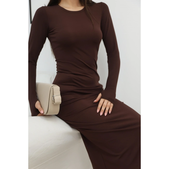 PARMAK GEÇİRMELİ ELBİSE-KAHVERENGİ