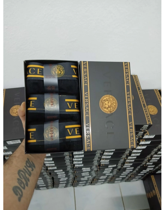 VERSACE
