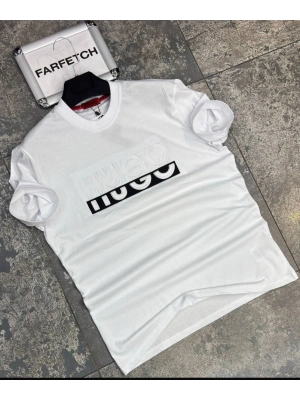 BEYAZ HUGO TİŞÖRT