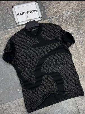 SİYAH ARMANİ TİŞÖRT