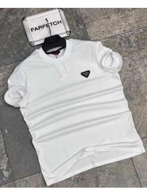 BEYAZ PRADA TİŞÖRT