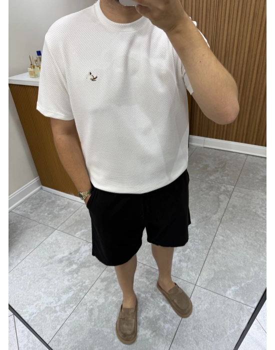Marka Model Beyaz T-shirt