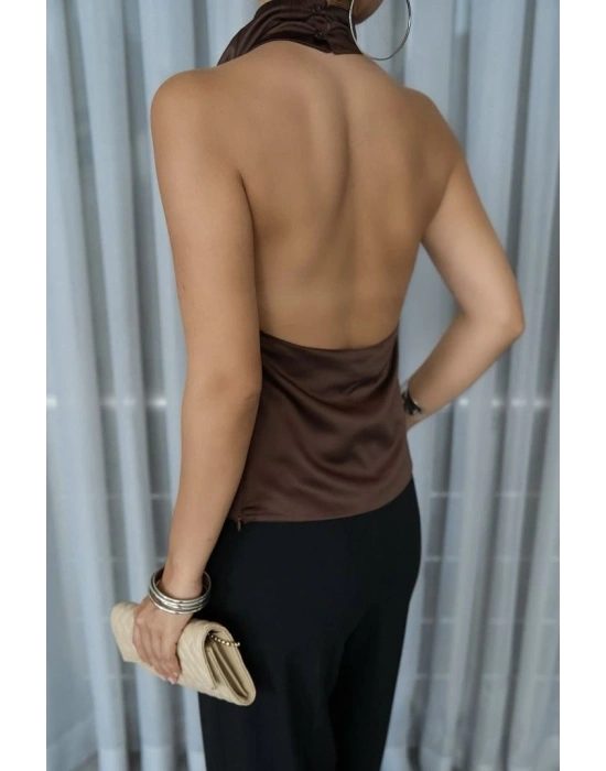 Degaje Yaka Sırtı Açık Saten Bluz Kahve