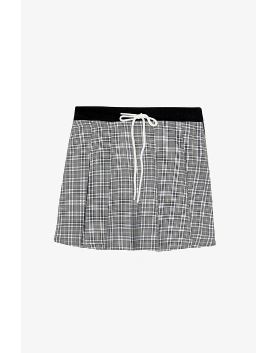 Kontrast Bel Detaylı Şort Etek