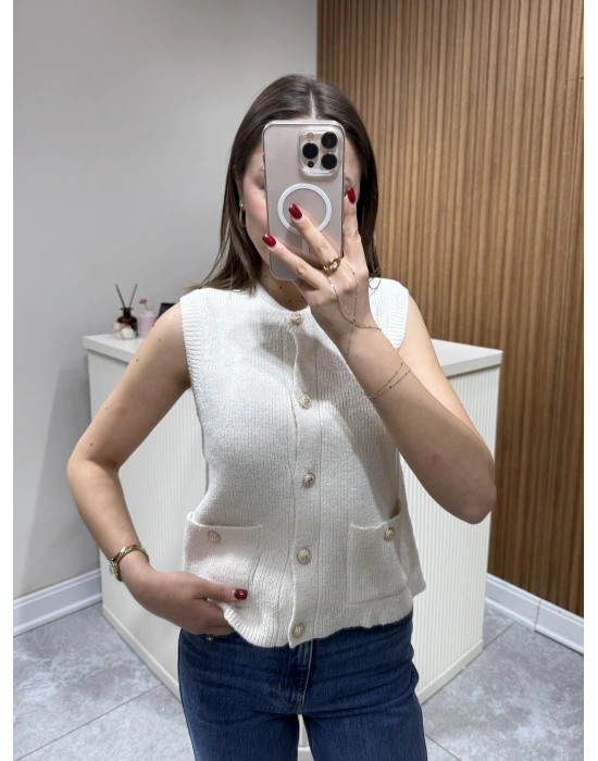 Gold Düğmeli Yelek Beyaz