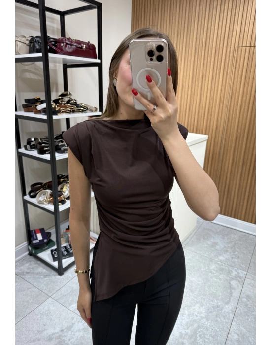 Vatkalı Asimetrik Kesim Bluz Kahve
