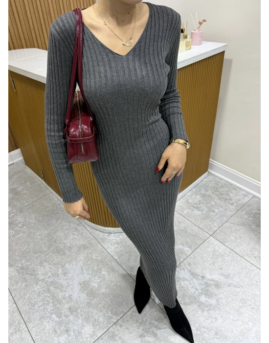 Arkadan Bağlama Detaylı Triko Elbise Gri