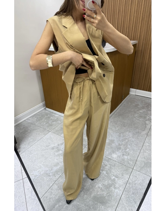 Düğme Detaylı Yelek Pantolon Camel Takım