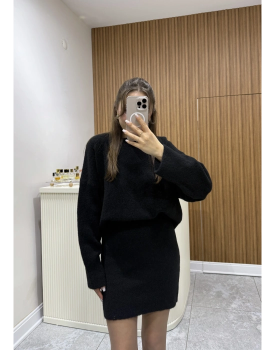 Etekli Triko Takım Siyah