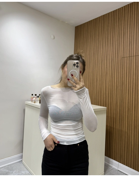 Kayık Yaka Transparan Bluz Beyaz