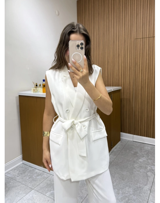 Kemerli Yelek Pantolon Beyaz Takım