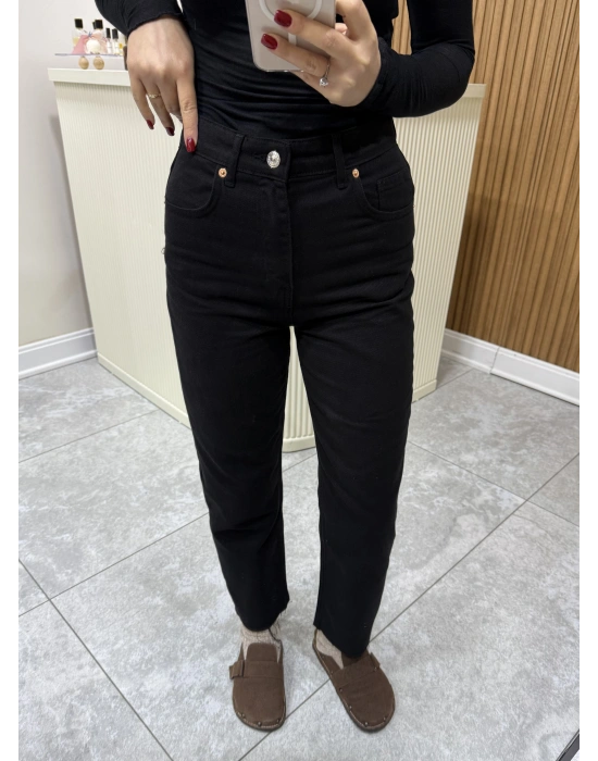 Kesik Paça Straight Jean Siyah