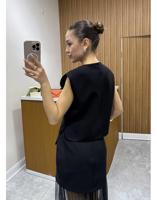 Marka Model Siyah Yelek