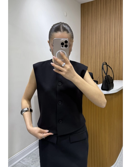 Marka Model Siyah Yelek