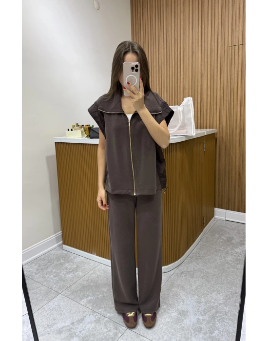 Marka Model Yelekli Kahve Eşofman Takımı