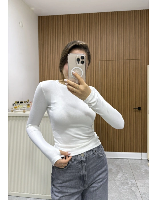 Marka Parmak Geçirmeli Body Beyaz