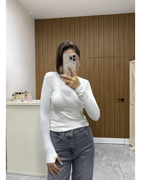 Marka Parmak Geçirmeli Body Beyaz