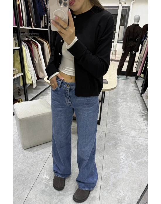 Marka Straight-Leg jean