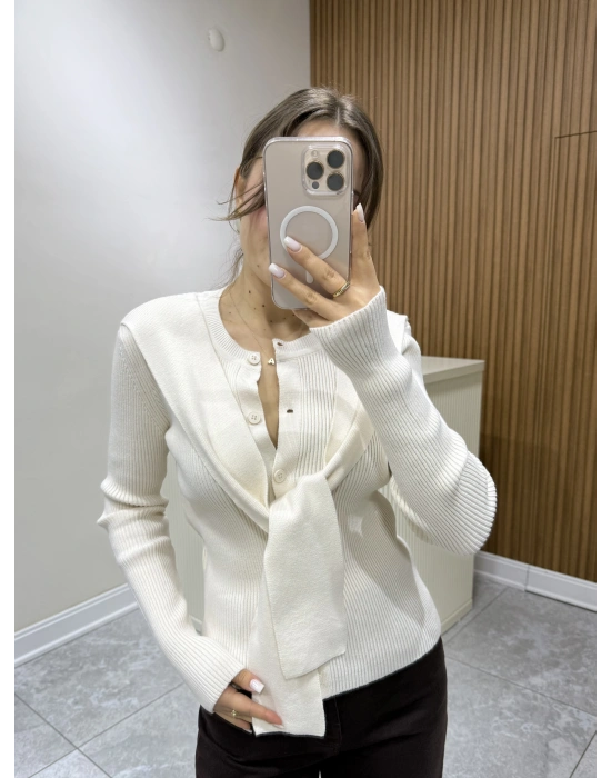 Önden Bağlamalı Krem Hırka