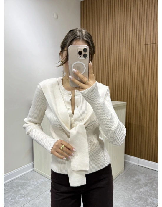 Önden Bağlamalı Krem Hırka