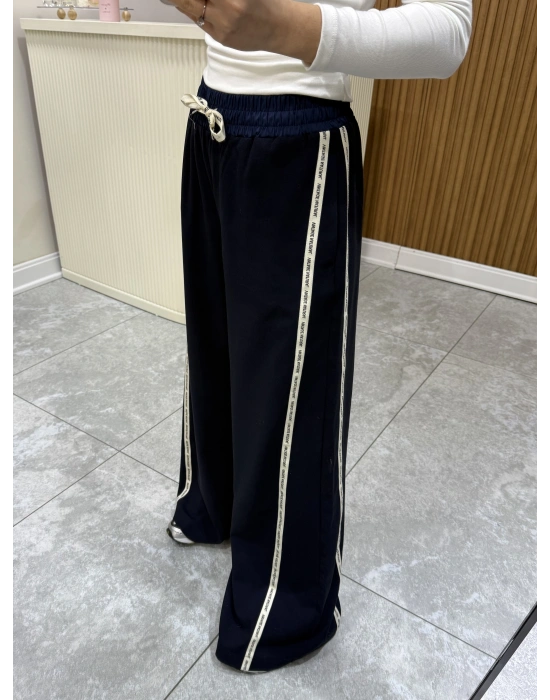 Şerit Detaylı Pantolon Lacivert