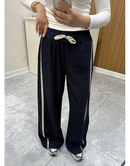 Şerit Detaylı Pantolon Lacivert
