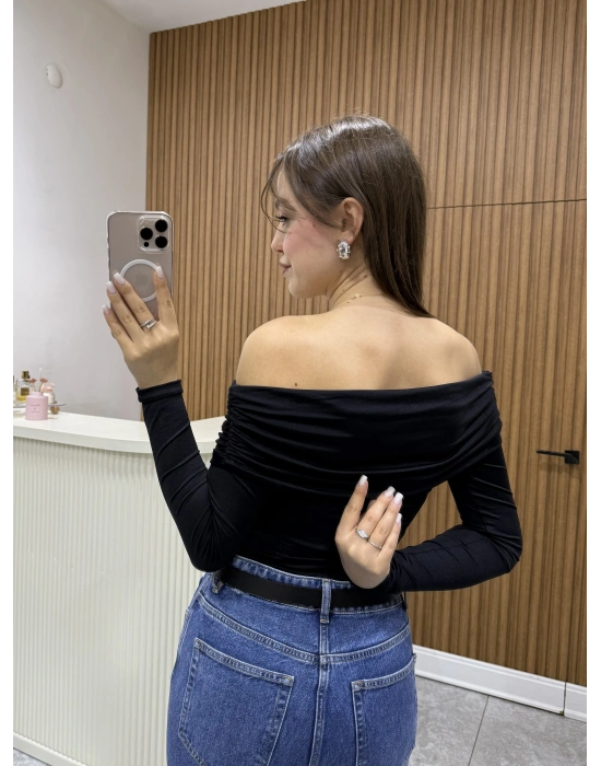 Yaka Detaylı Zıbın Bluz Siyah