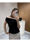 Drapeli Kayık Yaka Bluz Siyah