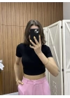 Basic Crop Siyah