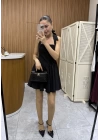 Boyundan Bağlamalı Siyah Elbise