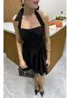 Boyundan Bağlamalı Siyah Elbise