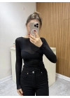 Kayık Yaka Transparan Bluz Siyah